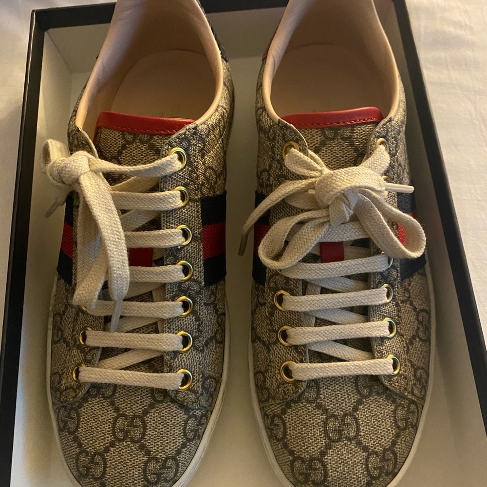 Gucci shoes